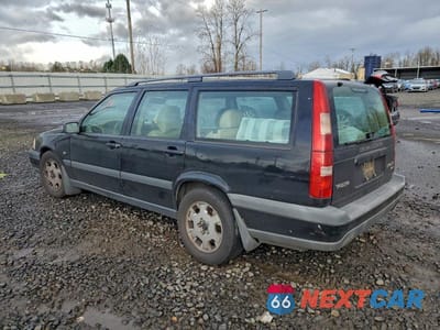 Drugie zdjęcie samochodu z przodu: 2000 VOLVO V70 XC VIN:YV1LZ56D1Y2643705 - miniatura