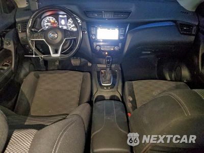 Zdjęcie 8 z 12 samochodu: 2017 NISS ROGUE SPORT VIN:JN1BJ1CP5HW005808 - miniatura