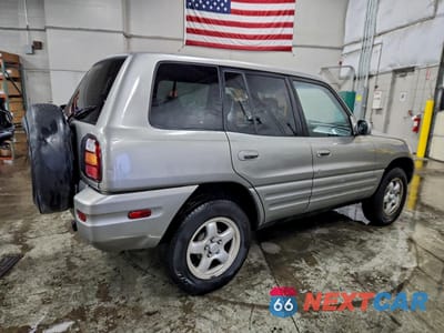 Trzecie zdjęcie samochodu z tyłu: 2000 TOYOTA RAV4 VIN:JT3HP10V9Y7171577 - miniatura