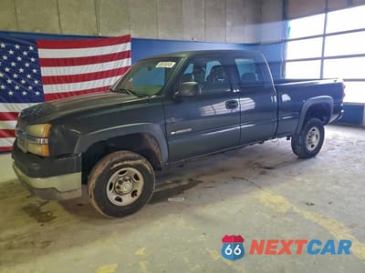 2003 CHEVROLET SILVERADO C2500 HEAVY DUTY 1GCHC29U13E357271 - główne zdjęcie licytacji z USA - miniatura