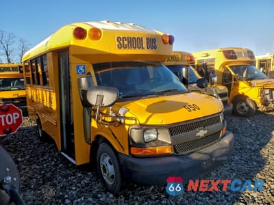 2013 CHEVROLET MINOTOUR E350 - SCHOOL BUS 1GB3G2BG0D1149558 - główne zdjęcie licytacji z USA - miniatura