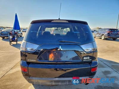 Zdjęcie 6 z 16 samochodu: 2008 MITSUBISHI OUTLANDER ES VIN:JA4LS21W68Z005355 - miniatura