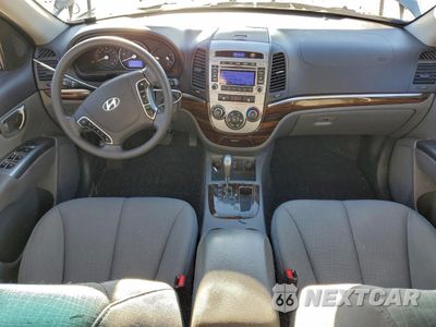 Zdjęcie 8 z 14 samochodu: 2010 HYUNDAI SANTA FE GLS VIN:5NMSG3AB8AH405014 - miniatura