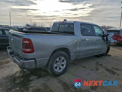 Trzecie zdjęcie samochodu z tyłu: 2024 RAM 1500 LARAMIE VIN:1C6SRFJT6RN144444 - miniatura