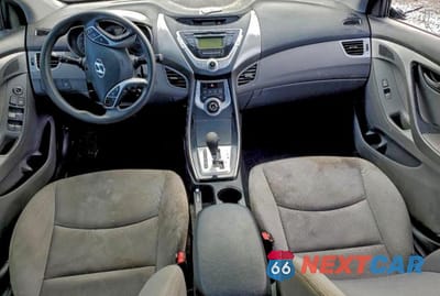 Zdjęcie 8 z 12 samochodu: 2012 HYUNDAI ELANTRA GLS VIN:KMHDH4AE2CU460569 - miniatura