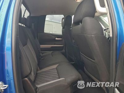 Zdjęcie 10 z 12 samochodu: 2017 TOYOTA TUNDRA DOUBLE CAB SR VIN:5TFUY5F15HX633328 - miniatura