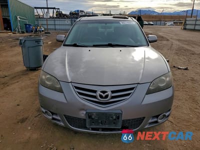 Piąte zdjęcie samochodu w środku: 2004 MAZDA 3 S VIN:JM1BK323441202173 - miniatura