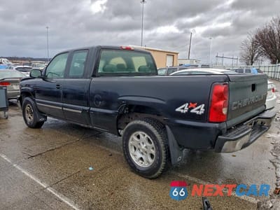 Drugie zdjęcie samochodu z przodu: 2004 CHEVROLET SILVERADO K1500 VIN:2GCEK19V241109476 - miniatura