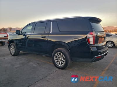 Drugie zdjęcie samochodu z przodu: 2021 CHEVROLET SUBURBAN C1500 LT VIN:1GNSCCKD8MR442180 - miniatura