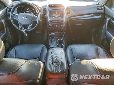 Zdjęcie 8 z 13 samochodu: 2014 KIA SORENTO EX VIN:5XYKU4A72EG468927 - miniatura