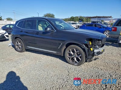 Czwarte zdjęcie samochodu z boku: 2022 BMW X3 SDRIVE30I VIN:5UX43DP06N9L57917 - miniatura