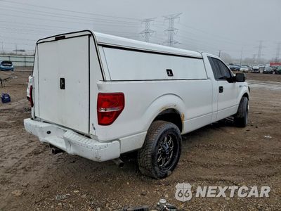 Trzecie zdjęcie samochodu z tyłu: 2014 FORD F150 VIN:1FTMF1CM0EKE00396 - miniatura