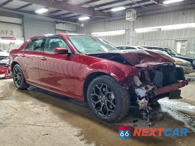 Czwarte zdjęcie samochodu z boku: 2023 CHRYSLER 300 TOURING L VIN:2C3CCASG4PH647015 - miniatura