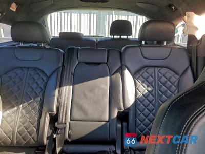 Zdjęcie 10 z 12 samochodu: 2021 AUDI SQ7 PRESTIGE VIN:WA1VWBF71MD014440 - miniatura