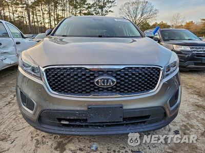 Piąte zdjęcie samochodu w środku: 2016 KIA SORENTO LX VIN:5XYPGDA50GG141893 - miniatura