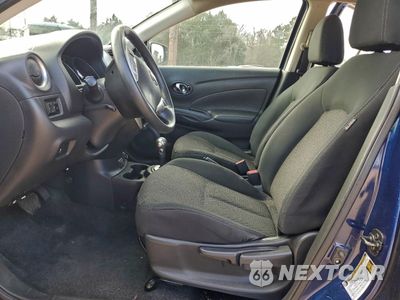 Zdjęcie 7 z 15 samochodu: 2019 NISSAN VERSA S VIN:3N1CN7AP5KL875120 - miniatura