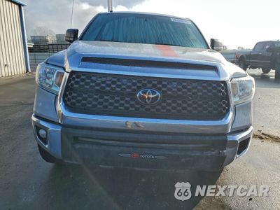 Piąte zdjęcie samochodu w środku: 2014 TOYOTA TUNDRA CREWMAX SR5 VIN:5TFDW5F19EX408265 - miniatura