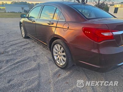 Trzecie zdjęcie samochodu z tyłu: 2013 CHRYSLER 200 TOURING VIN:1C3CCBBB4DN766227 - miniatura