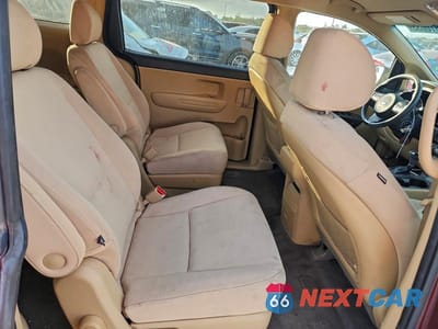 Zdjęcie 11 z 12 samochodu: 2015 KIA SEDONA LX VIN:KNDMB5C1XF6040203 - miniatura