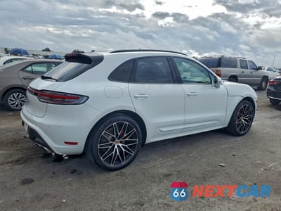 Trzecie zdjęcie samochodu z tyłu: 2025 PORSCHE MACAN S VIN:WP1AG2A55SLB43662 - miniatura