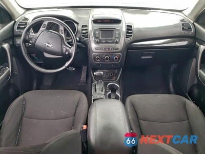 Zdjęcie 8 z 12 samochodu: 2015 KIA SORENTO LX VIN:5XYKTDA68FG567053 - miniatura