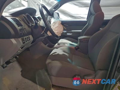 Zdjęcie 7 z 13 samochodu: 2011 TOYOTA TACOMA DOUBLE CAB VIN:3TMLU4EN7BM064887 - miniatura