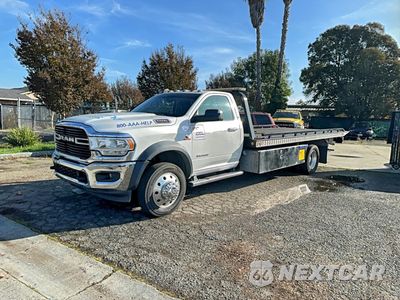 Drugie zdjęcie samochodu z przodu: 2019 RAM 5500 - TRUCKS DELIVERY TRUCK VIN:3C7WRMDL9KG531615 - miniatura