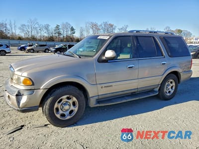 2000 LINCOLN NAVIGATOR 5LMFU28A8YLJ19490 - główne zdjęcie licytacji z USA - miniatura
