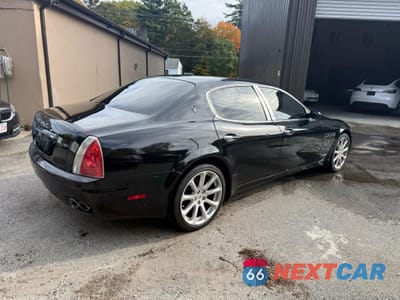 Czwarte zdjęcie samochodu z boku: 2005 MASERATI QUATTROPORTE M139 VIN:ZAMCE39A450018466 - miniatura