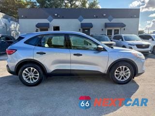 Zdjęcie 13 z 15 samochodu: 2022 FORD ESCAPE S VIN:1FMCU0F66NUB62157 - miniatura