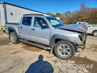 Czwarte zdjęcie samochodu z boku: 2011 TOYOTA TACOMA DOUBLE CAB PRERUNNER VIN:5TFJU4GN4BX011806 - miniatura