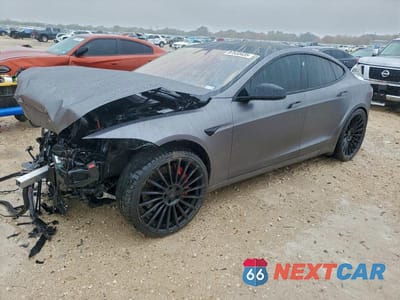 2022 TESLA MODEL S 5YJSA1E66NF462290 - główne zdjęcie licytacji z USA - miniatura