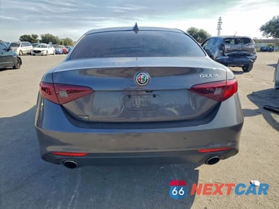 Zdjęcie 6 z 11 samochodu: 2019 ALFA ROMEO GIULIA VIN:ZARFAMANXK7599319 - miniatura