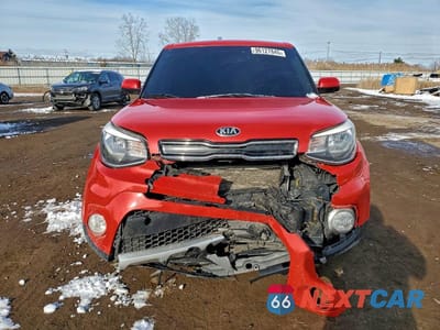 Piąte zdjęcie samochodu w środku: 2018 KIA SOUL + VIN:KNDJP3A51J7520633 - miniatura