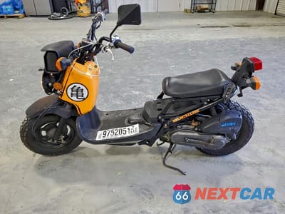 Trzecie zdjęcie samochodu z tyłu: 2011 HONDA NPS50 VIN:JH2AF580XBK703723 - miniatura