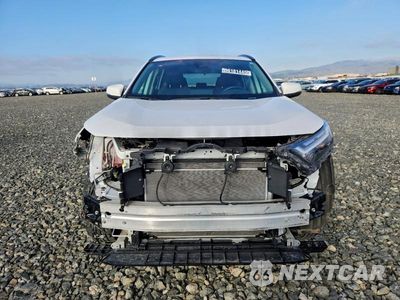 Piąte zdjęcie samochodu w środku: 2024 TOYOTA RAV4 XLE VIN:2T3P1RFV6RC425770 - miniatura
