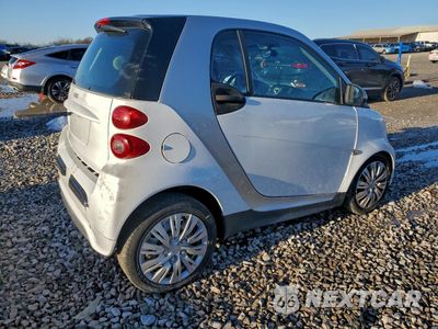 Trzecie zdjęcie samochodu z tyłu: 2015 SMART FORTWO PURE VIN:WMEEJ3BA0FK814478 - miniatura