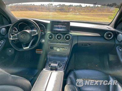 Zdjęcie 9 z 10 samochodu: 2015 MERCEDES-BENZ C 300 4MATIC VIN:55SWF4KB2FU026803 - miniatura