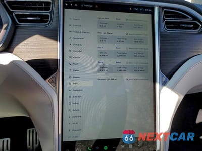 Zdjęcie 9 z 14 samochodu: 2016 TESLA MODEL X VIN:5YJXCBE44GFS00923 - miniatura