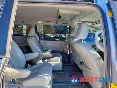 Zdjęcie 11 z 13 samochodu: 2013 TOYOTA SIENNA XLE 7-PASSENGER VIN:5TDDK3DC9DS052389 - miniatura
