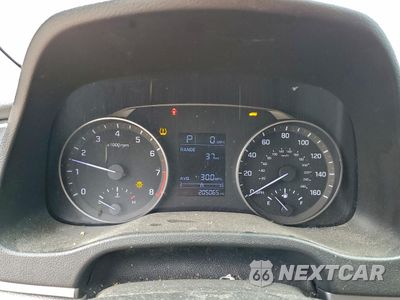 Zdjęcie 9 z 14 samochodu: 2017 HYUNDAI ELANTRA SE VIN:5NPD74LF5HH200312 - miniatura
