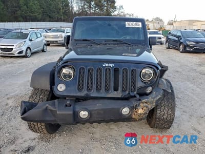 Piąte zdjęcie samochodu w środku: 2017 JEEP WRANGLER UNLIMITED SPORT VIN:1C4BJWDG3HL674444 - miniatura