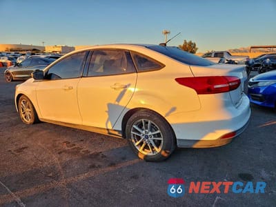 Drugie zdjęcie samochodu z przodu: 2016 FORD FOCUS SE VIN:1FADP3F2XGL272237 - miniatura