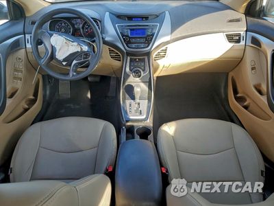 Zdjęcie 8 z 13 samochodu: 2013 HYUNDAI ELANTRA GLS VIN:5NPDH4AE5DH400429 - miniatura