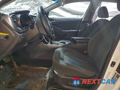 Zdjęcie 7 z 12 samochodu: 2012 KIA OPTIMA HYBRID VIN:KNAGM4AD7C5020195 - miniatura