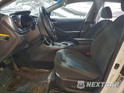 Zdjęcie 7 z 12 samochodu: 2012 KIA OPTIMA HYBRID VIN:KNAGM4AD7C5020195 - miniatura