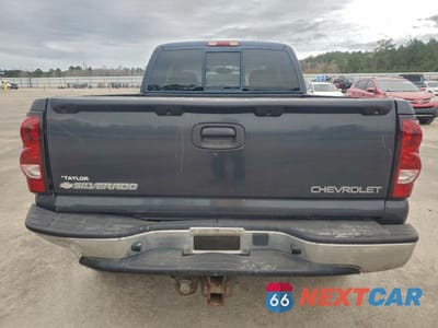 Zdjęcie 6 z 12 samochodu: 2004 CHEVROLET SILVERADO K1500 VIN:1GCEK19T44E285121 - miniatura