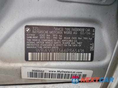 Zdjęcie 12 z 12 samochodu: 2006 BMW 325 I VIN:WBAVB13566PS65418 - miniatura