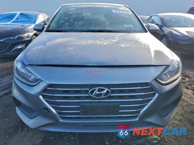 Piąte zdjęcie samochodu w środku: 2022 HYUNDAI ACCENT SE VIN:3KPC24A67NE169772 - miniatura