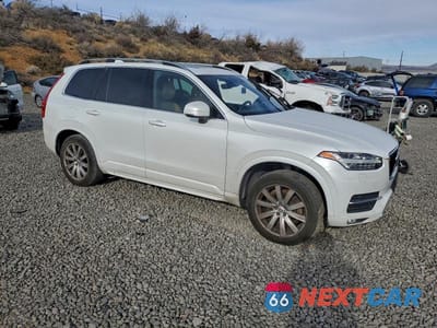 Czwarte zdjęcie samochodu z boku: 2018 VOLVO XC90 T6 VIN:YV4A22PK0J1190490 - miniatura